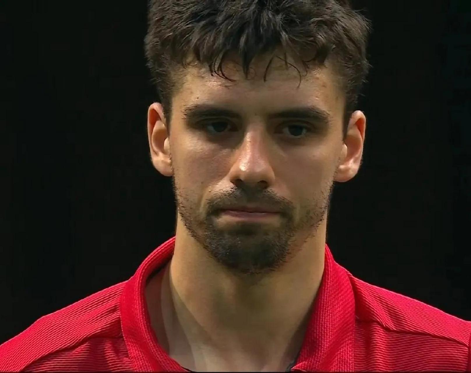 日本队横扫波兰队,林高远点燃赛场 日本队横扫波兰队,林高远点燃赛场